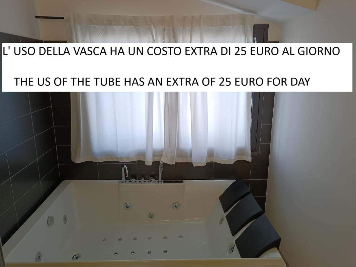 Royal Playa Suite And Apartament -Private Parking- Self Chek Out Catania Exterior photo